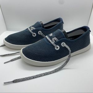 Women’s Allbirds Navy Tree Skippers - Size 7